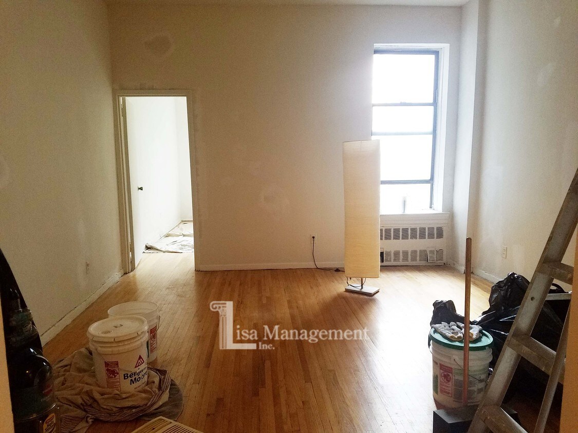 Foto principal - 336 E 87th St