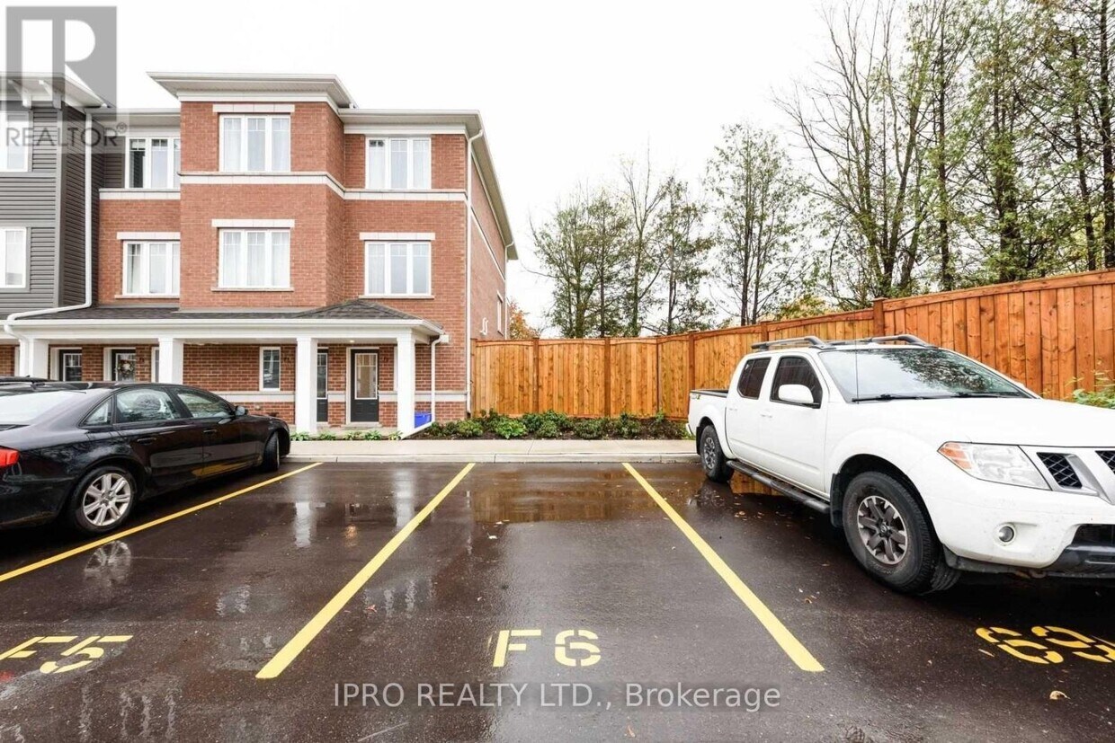 Photo principale - 24-24 Morrison Road