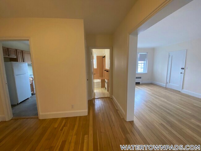 Foto del edificio - 550 Belmont St