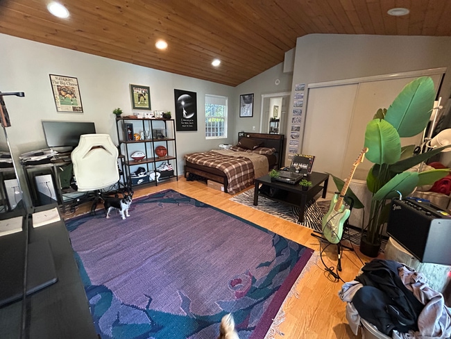 Building Photo - 3328 Military Ave