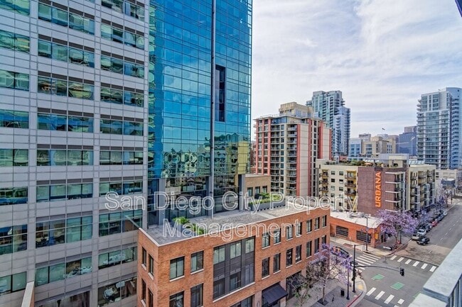 Building Photo - 321 Tenth Ave