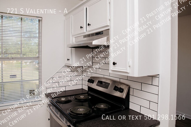 Building Photo - 721 S Valentine-A