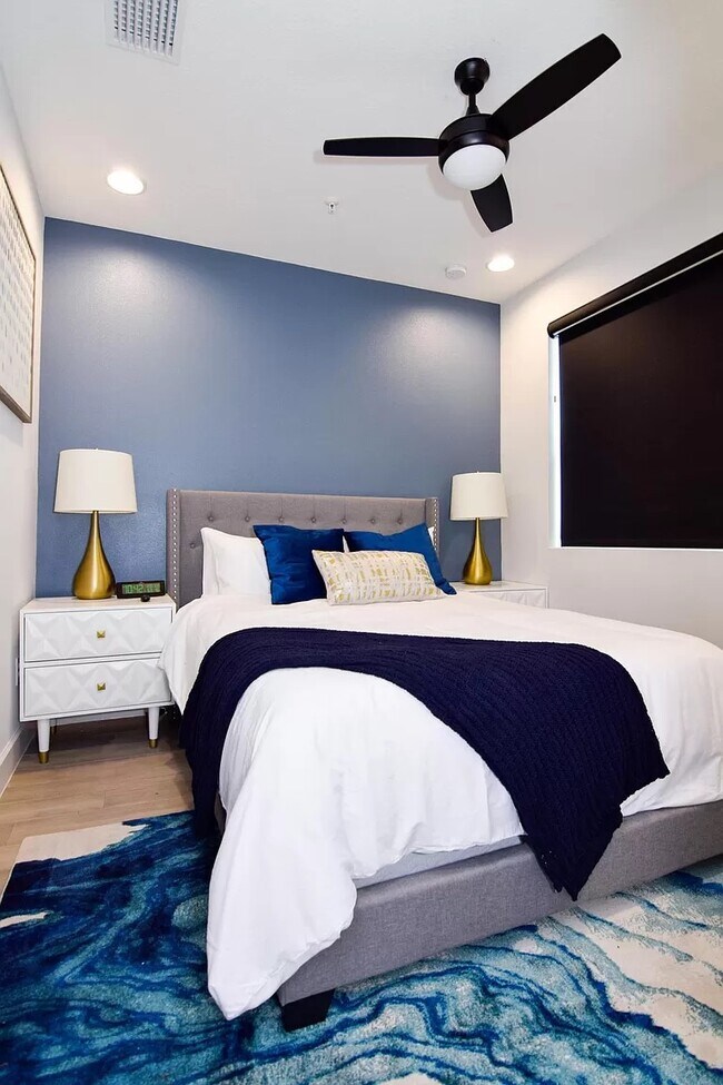 Foto del edificio - 1332 W Gray St