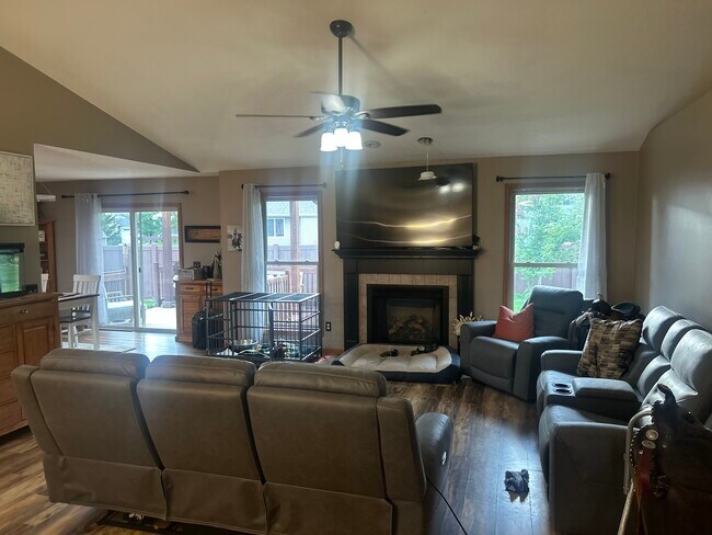 Foto del edificio - 1801 Lynnette Ct