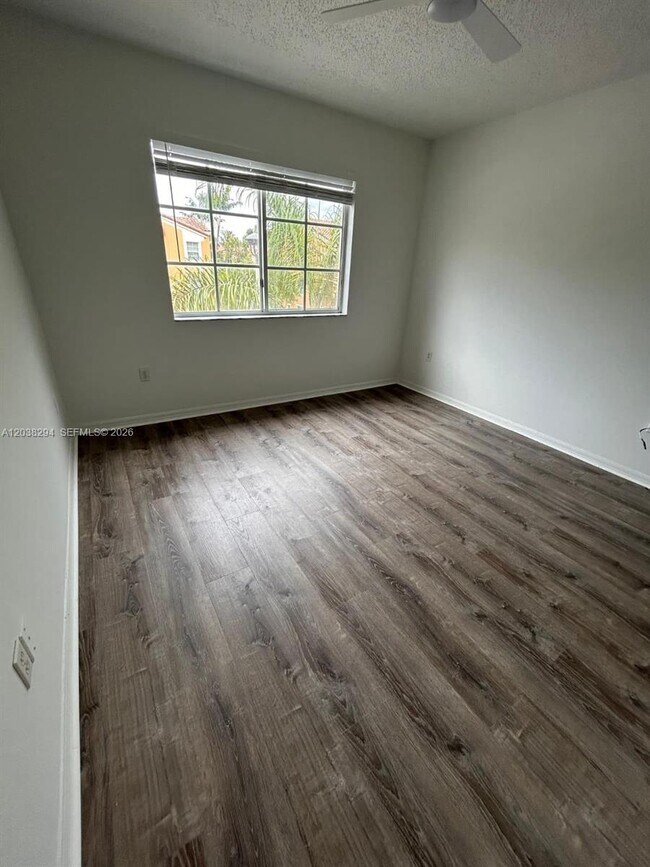 Foto del edificio - 2440 E Preserve Way