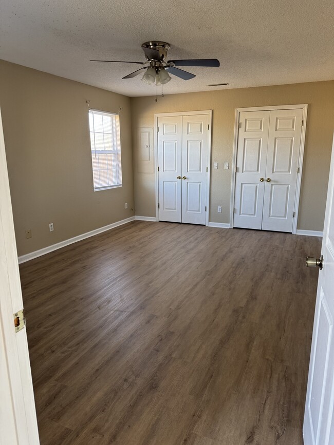 Master Bedroom - 225 Foster Dr