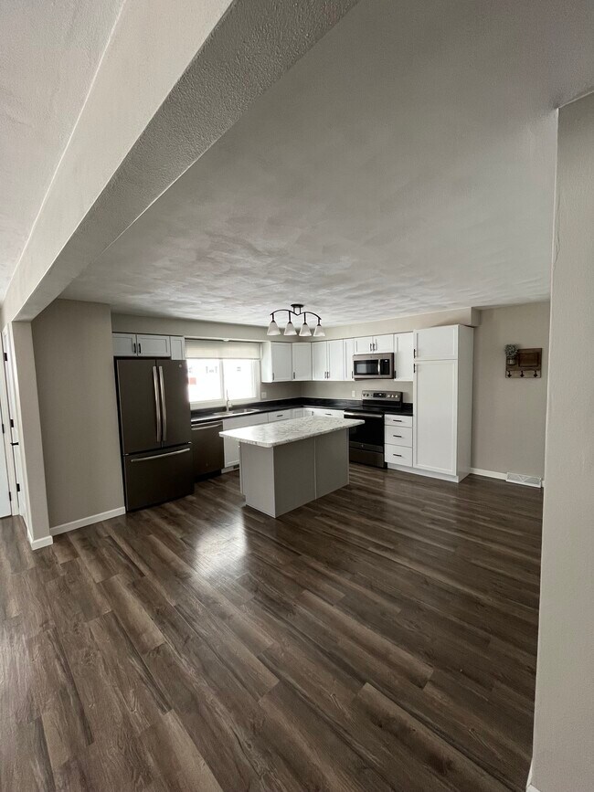 Foto del edificio - 509 S Matthias St