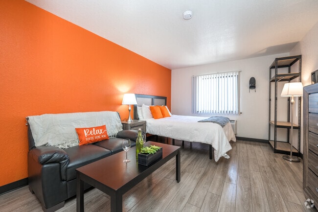 Estudio grande - 300 pies cuadrados - Sala de estar / dormitorio - Siegel Select Albuquerque I