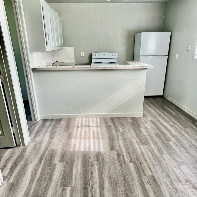 Foto del edificio - 5409 Suez St