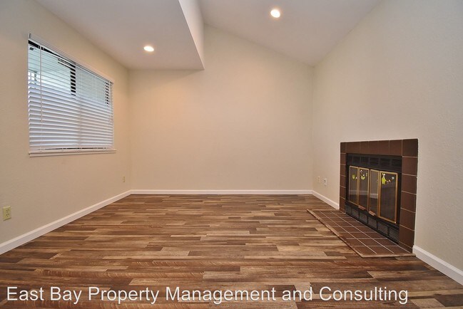 Building Photo - 3 br, 2.5 bath House - 3906 Scamman Ct.
