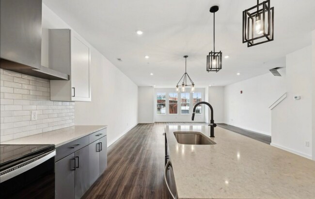 Foto del edificio - 2036 Edison Pk Ln