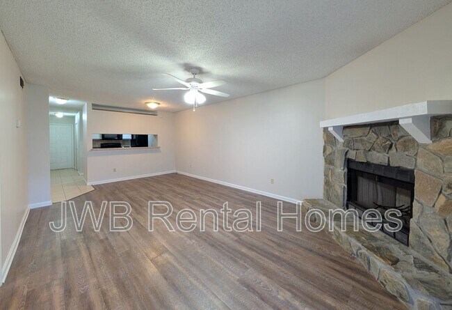 Building Photo - 3270 Ricky Dr