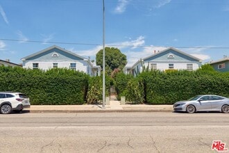 Building Photo - 11683 Chandler Blvd