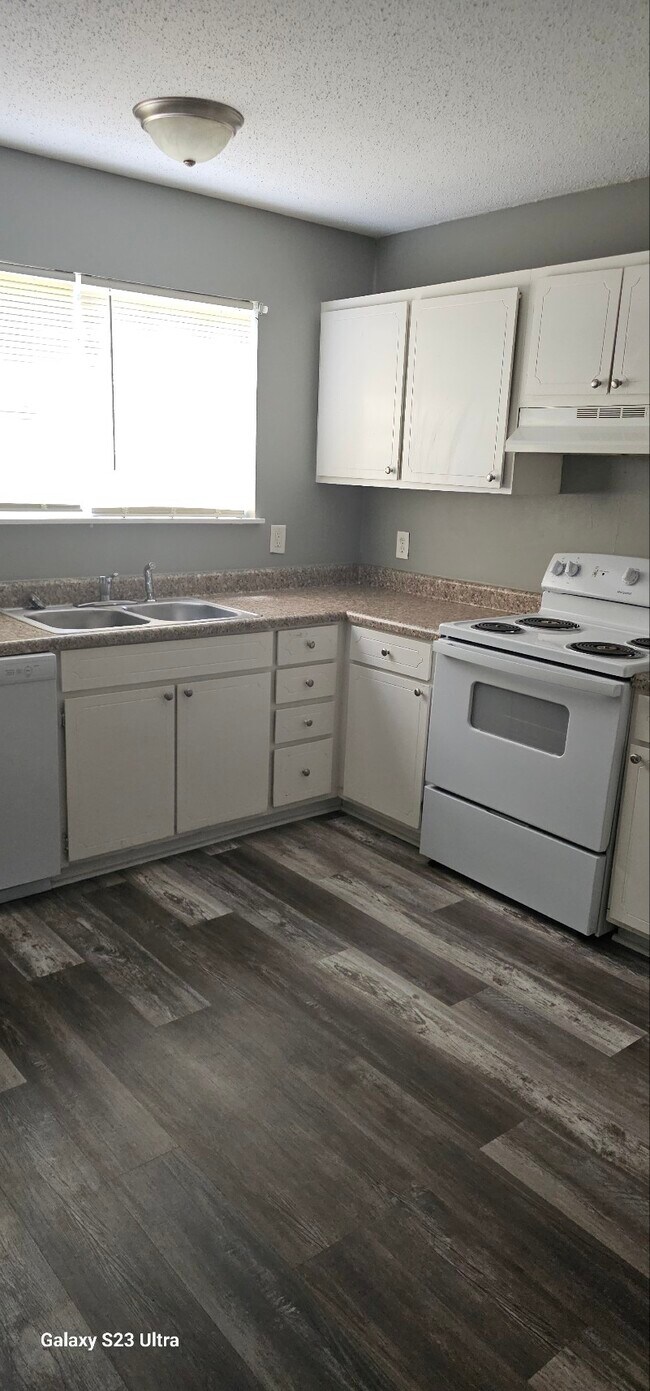 Foto del edificio - 1055 Morningside Dr