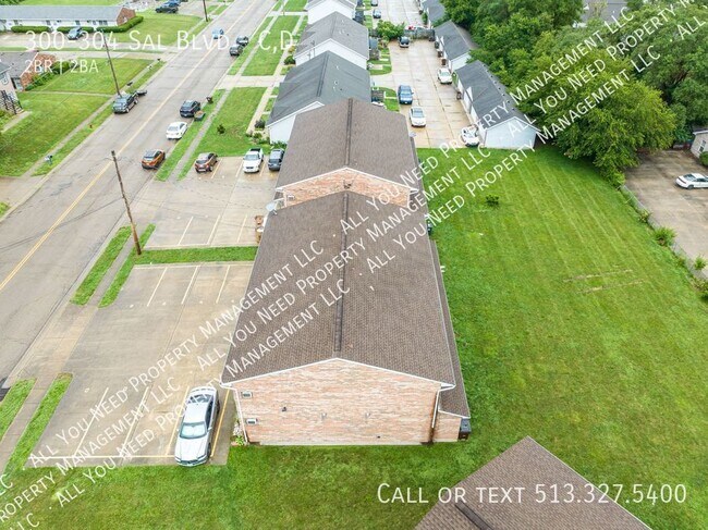 Foto del edificio - Beautiful Townhome