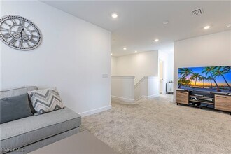 Building Photo - 1854 Mesa LN