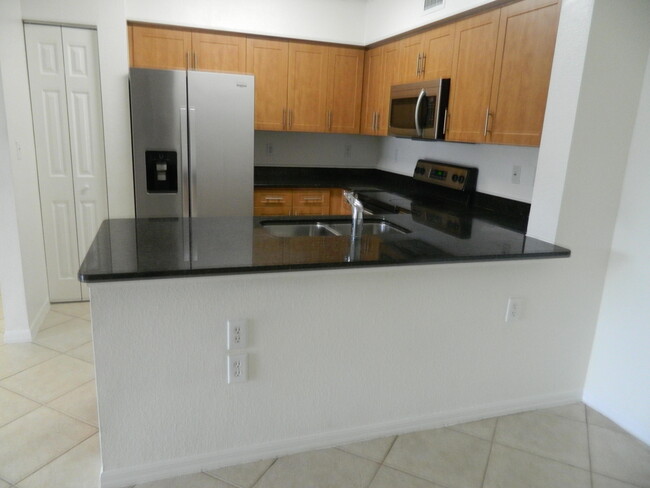 Foto del edificio - 6466 Emerald Dunes Dr