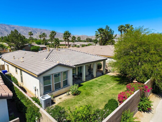 Building Photo - 60268 Sweetshade Ln