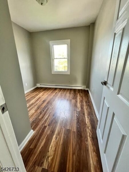 Foto del edificio - 909 Olive St