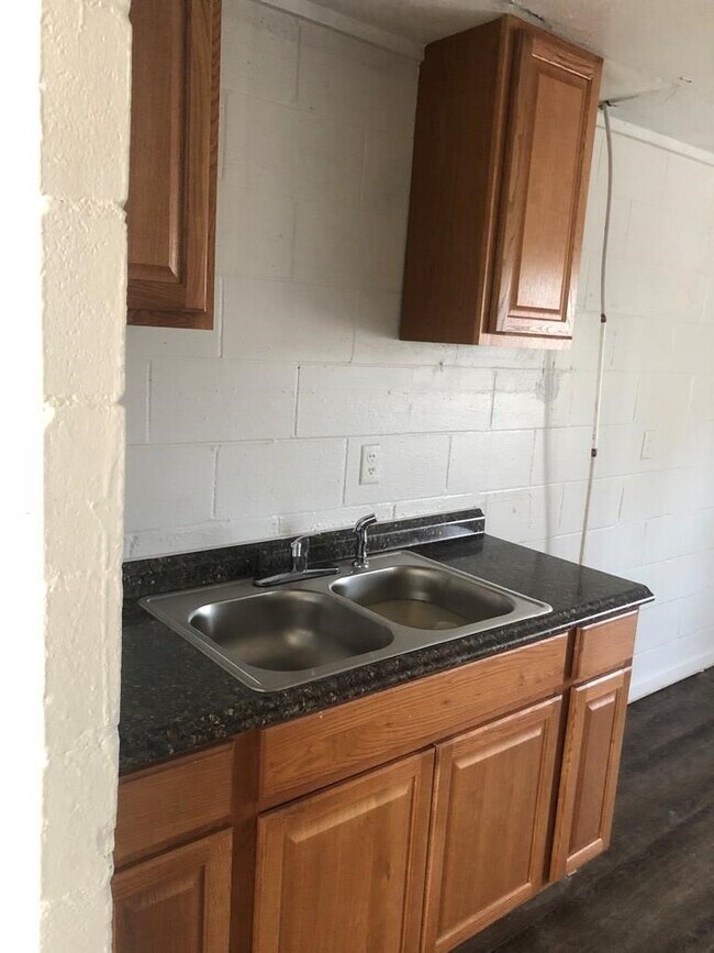 Building Photo - 2605 S Jackson St