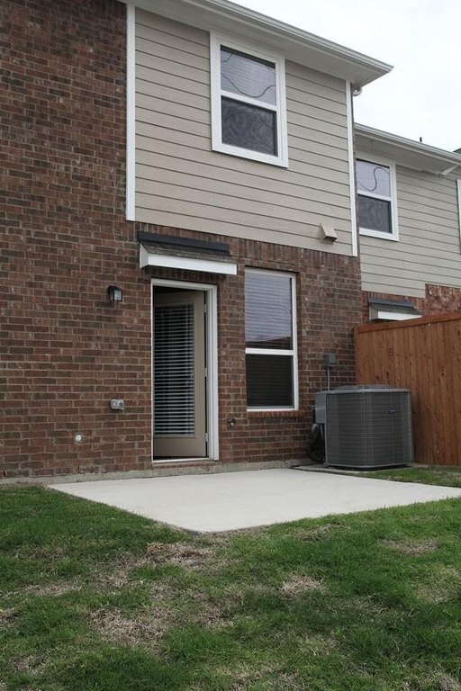 Foto del edificio - 4632 Ladyfern Way