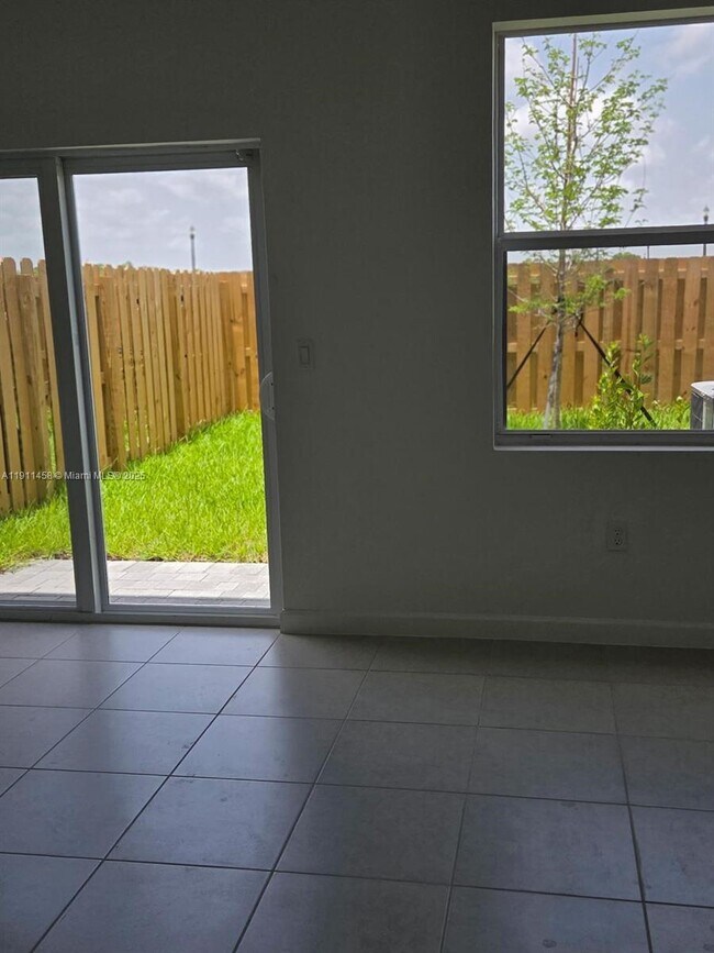 Building Photo - 17927 SW 358th St