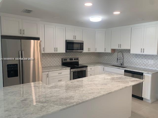 Foto del edificio - 272 NW 79th Ave