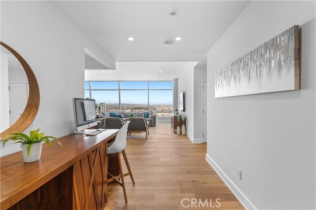 Foto del edificio - 900 W Olympic Blvd