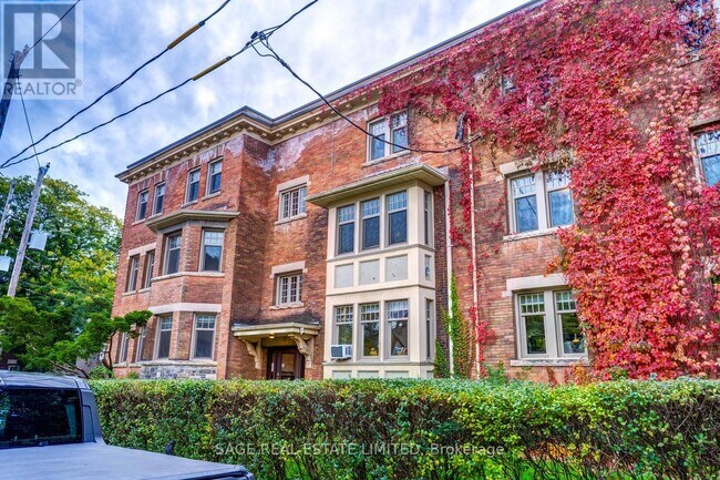 Building Photo - 3 Lonsdale Rd
