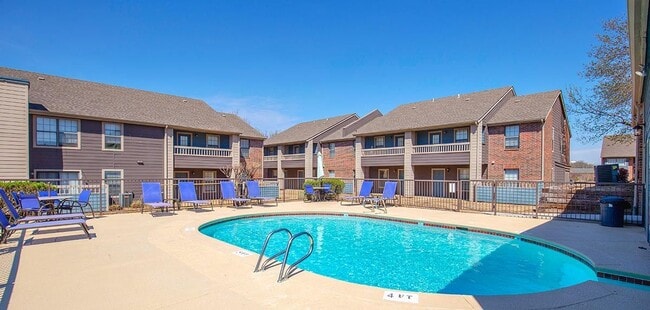 Building Photo - Inverness Apartments