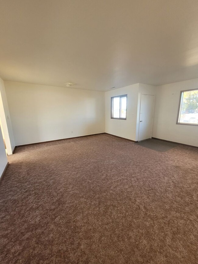 Building Photo - 1234/1236mitc