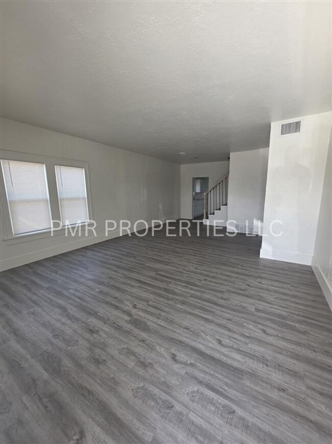 Foto del edificio - 3Bedroom/1Bathroom-House