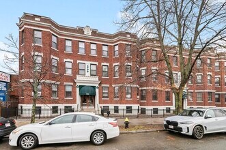 Building Photo - 1560 Commonwealth Ave