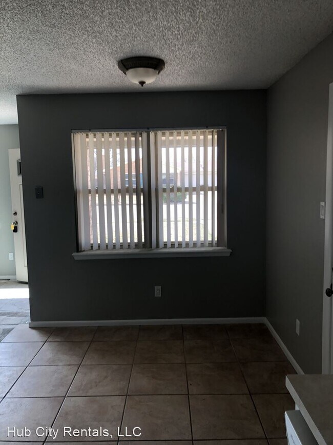 Foto del edificio - 2 br, 2 bath House - 6512 22nd Street