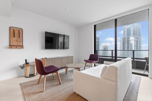 Foto del edificio - 125 NE 6th St