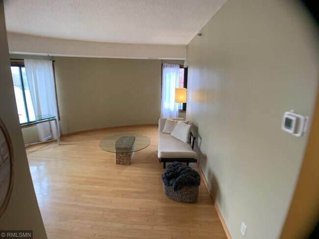 Foto del edificio - 3151 Dean Ct