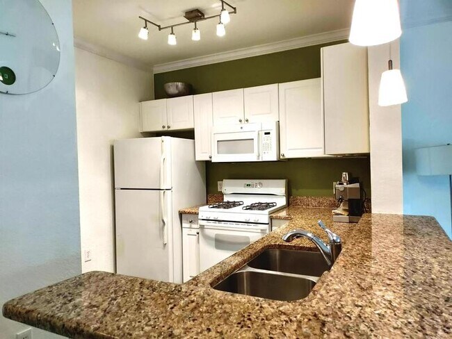 Foto del edificio - 2732 Via Murano