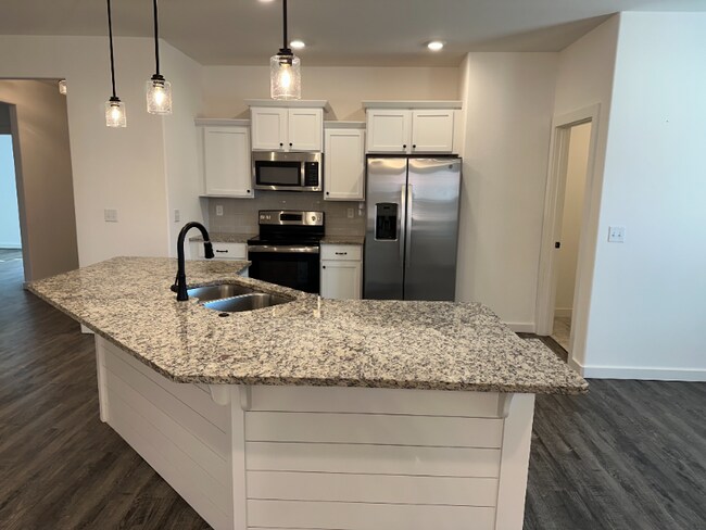 Foto del edificio - 5 Hawthorn Ln