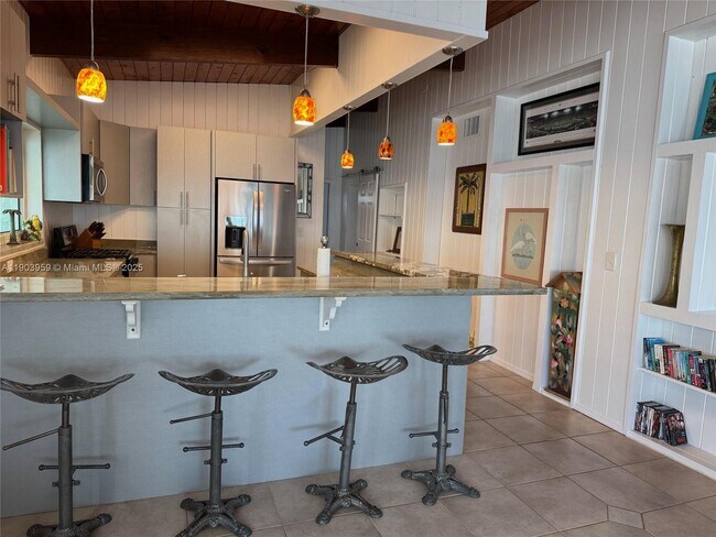 Foto del edificio - 900 Morris Ave