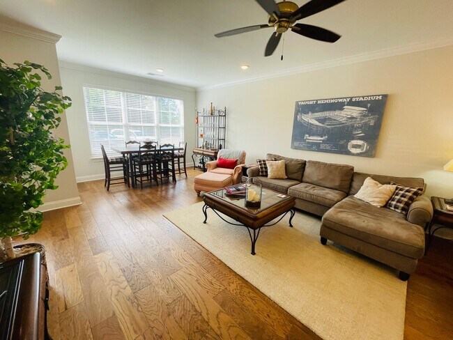 Building Photo - 3BR/3.5BA For Rent