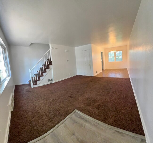 Foto del edificio - 928 N Prairie Ave