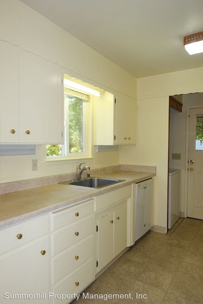 Building Photo - 2 br, 2 bath House - 260 Los Altos Ave.