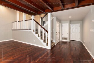 Building Photo - 6517 Cedar Bend Ct