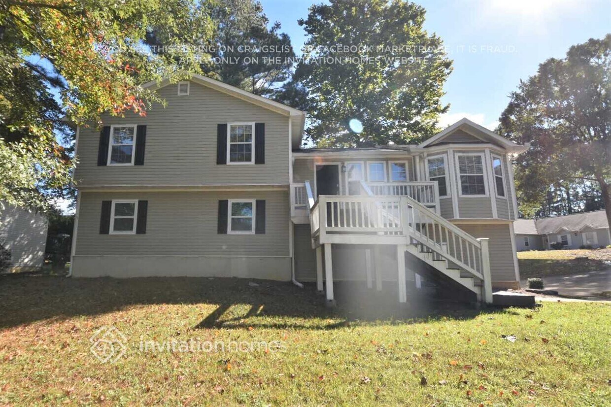 Primary Photo - 1065 Kennesaw Springs Dr NW