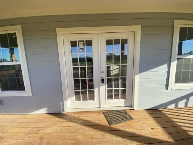 Building Photo - 1048 Cypress Lakes Cir