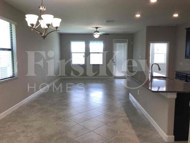 Foto del edificio - 9835 Ivory Dr