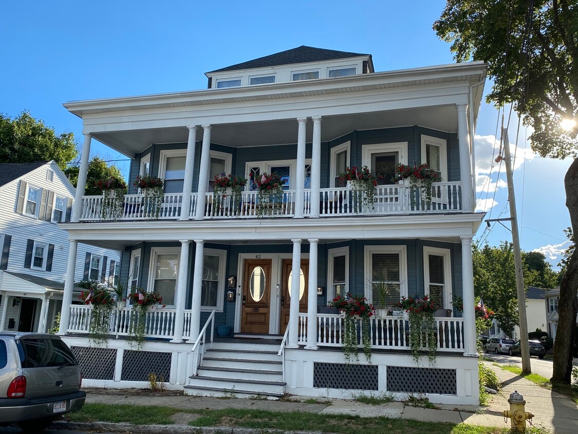 Photo - 40 Winthrop St (Salem, MA)