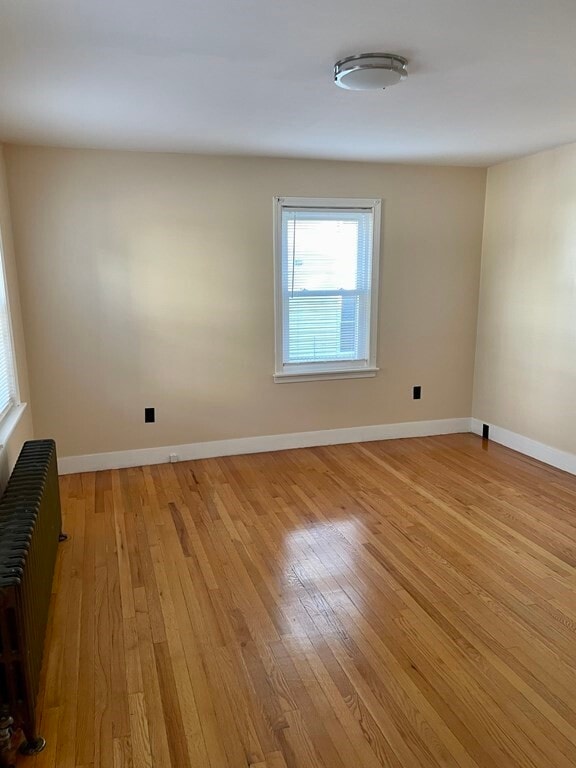 Building Photo - 550 Ashmont St