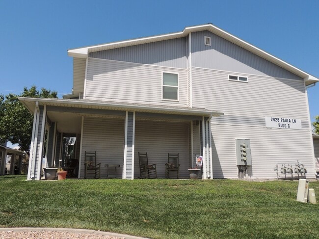 Building Photo - 2928 Paula Ln