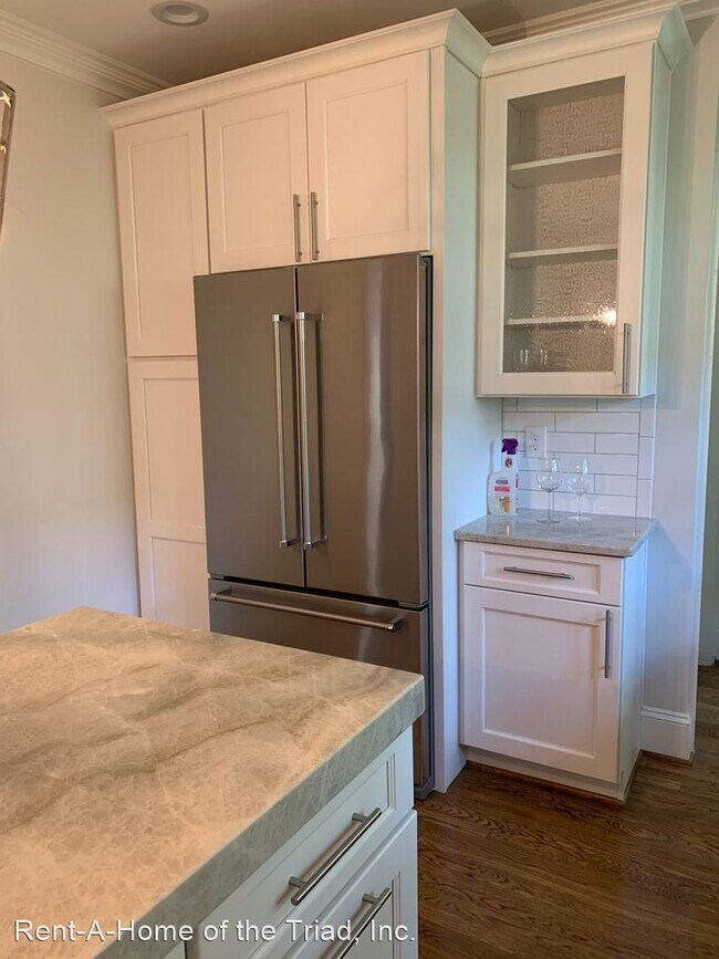 Foto del edificio - 2 br, 2 bath House - 301 Kensington Road